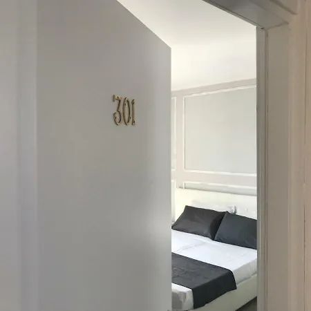 Borgo Palombaio فندق مبيت وإفطار كاتانيا