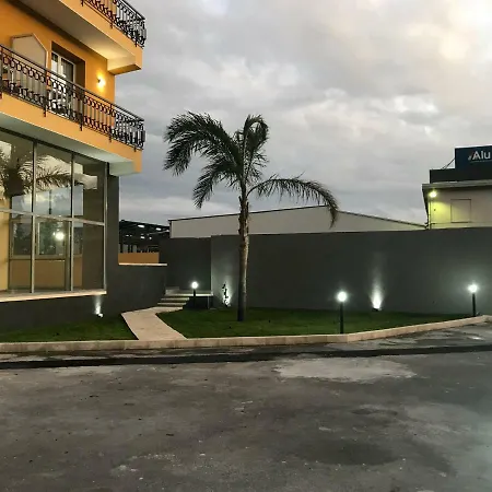 فندق مبيت وإفطار Borgo Palombaio كاتانيا