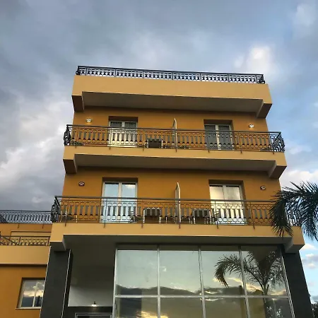 Borgo Palombaio فندق مبيت وإفطار 3*